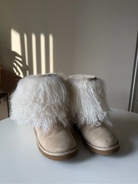 UGG Australia 1875 Sheepskin Mongolian Fur Cuff Boot Women's Size 7 Tan/Cream